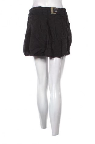 Damen Shorts Khujo, Größe M, Farbe Schwarz, Preis € 24,55