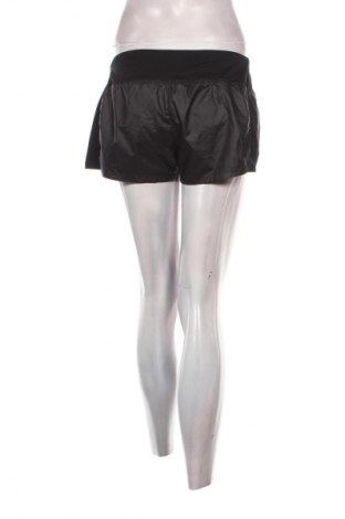 Dámske kraťasy  Nike, Veľkosť M, Farba Čierna, Cena  17,36 €