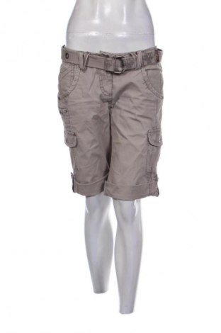 Damen Shorts Tom Tailor, Größe M, Farbe Beige, Preis 23,99 €