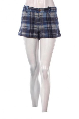 Damen Shorts Tommy Hilfiger, Größe XL, Farbe Mehrfarbig, Preis 109,99 €