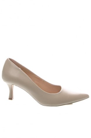 Дамски обувки Lasocki, Размер 38, Цвят Бежов, Цена 65,45 лв.