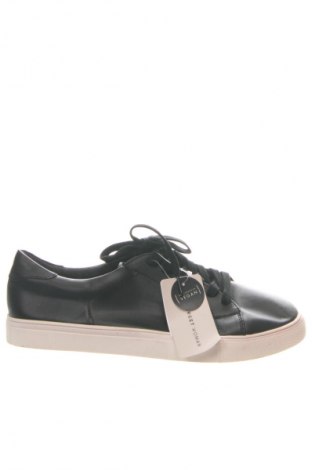 Obuwie damskie Target, Rozmiar 42, Kolor Czarny, Cena 51,99 zł