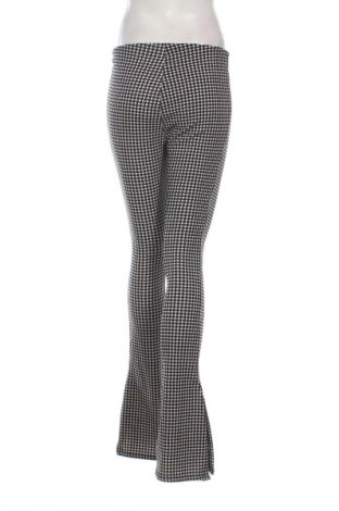Damenhose Amisu, Größe M, Farbe Mehrfarbig, Preis 20,99 €