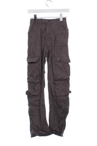 Pantaloni de femei Bershka, Mărime XXS, Culoare Gri, Preț 102,63 Lei