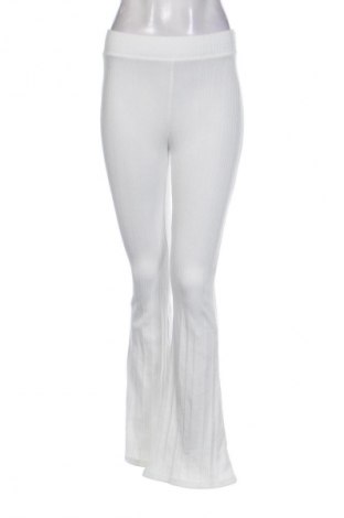 Pantaloni de femei Bershka, Mărime S, Culoare Alb, Preț 76,00 Lei