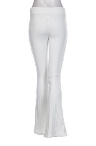 Pantaloni de femei Bershka, Mărime S, Culoare Alb, Preț 76,00 Lei