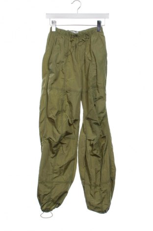 Dámské kalhoty  Bershka, Velikost XS, Barva Zelená, Cena  367,00 Kč