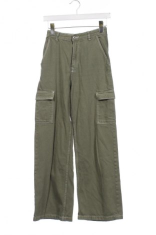 Pantaloni de femei Bershka, Mărime XXS, Culoare Verde, Preț 77,17 Lei
