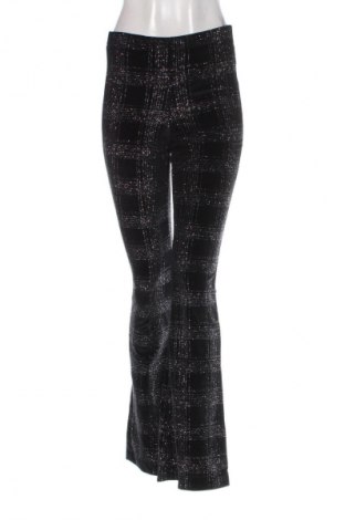 Pantaloni de femei Calzedonia, Mărime M, Culoare Negru, Preț 322,99 Lei