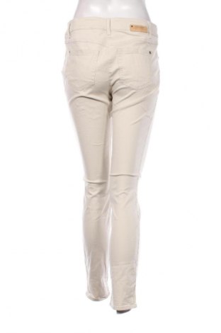 Damenhose Gerry Weber, Größe M, Farbe Ecru, Preis € 17,99