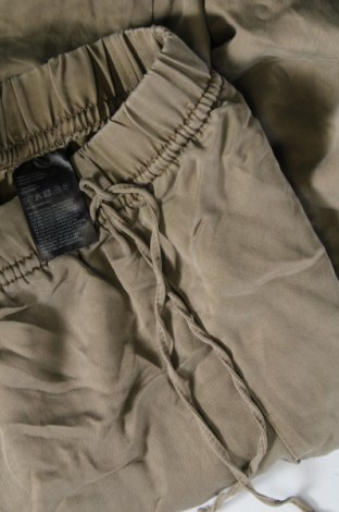 Дамски панталон H&M, Размер XS, Цвят Зелен, Цена 29,99 лв.
