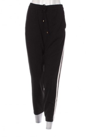 Damenhose In Wear, Größe M, Farbe Mehrfarbig, Preis 96,99 €