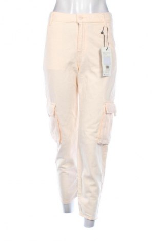 Damskie spodnie Levi's, Rozmiar XS, Kolor ecru, Cena 321,84 zł