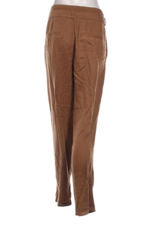 Pantaloni de femei Naf Naf, Mărime XL, Culoare Portocaliu, Preț 107,61 Lei