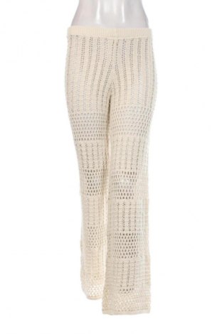 Pantaloni de femei Pull&Bear, Mărime M, Culoare Ecru, Preț 100,99 Lei