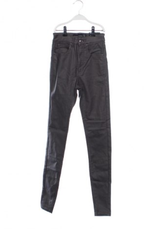 Damenhose Stradivarius, Größe XXS, Farbe Grau, Preis € 14,83