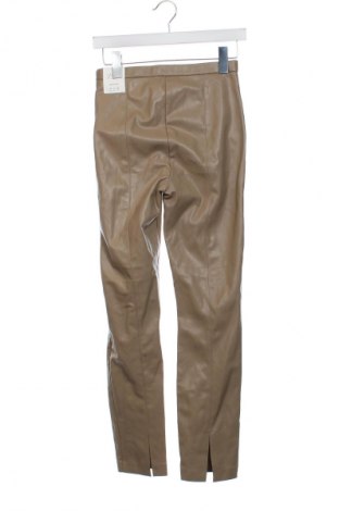 Pantaloni de femei Zara, Mărime S, Culoare Bej, Preț 214,99 Lei