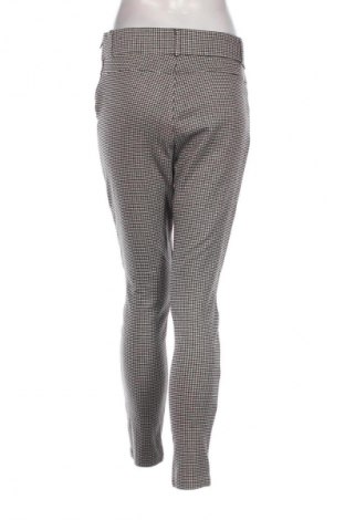 Damenhose Zara Trafaluc, Größe XL, Farbe Mehrfarbig, Preis 14,00 €