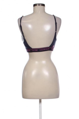 Top sport de damă. Calvin Klein, Mărime S, Culoare Albastru, Preț 202,63 Lei
