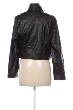 Geacă de piele pentru femei Bershka, Mărime M, Culoare Negru, Preț 200,99 Lei