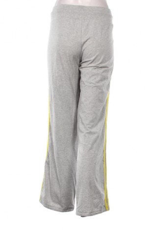 Damskie spodnie sportowe Adidas, Rozmiar M, Kolor Kolorowy, Cena 134,99 zł