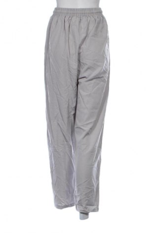 Pantaloni trening de femei Chase, Mărime L, Culoare Gri, Preț 265,99 Lei