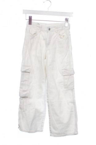 Kinderjeans H&M, Größe 7-8y/ 128-134 cm, Farbe Weiß, Preis 16,00 €