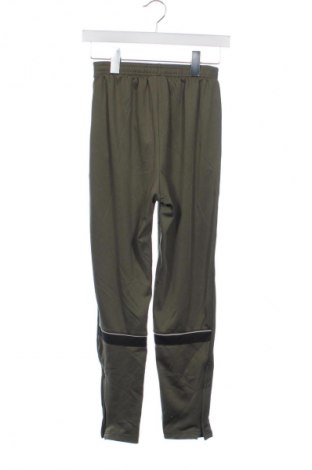 Pantaloni de trening, pentru copii Nike, Mărime 12-13y/ 158-164 cm, Culoare Verde, Preț 117,99 Lei