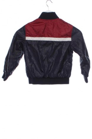 Παιδικό μπουφάν United Colors Of Benetton, Μέγεθος 6-7y/ 122-128 εκ., Χρώμα Πολύχρωμο, Τιμή 19,44 €