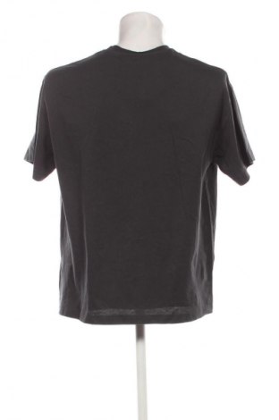 Мъжка тениска Bershka, Размер M, Цвят Черен, Цена 36,10 лв.