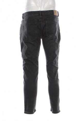 Férfi farmernadrág Pull&Bear, Méret L, Szín Szürke, Ár 5 229 Ft