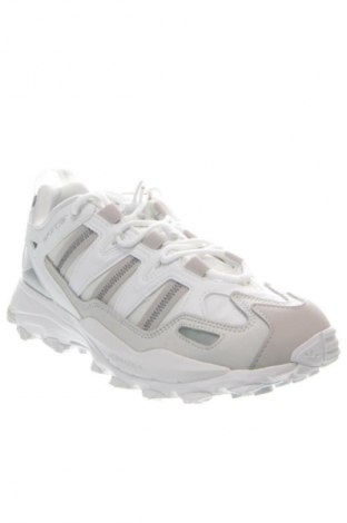Férfi cipők
 Adidas Originals, Méret 46, Szín Sokszínű, Ár 43 769 Ft