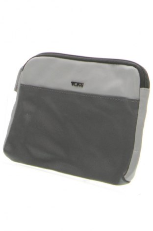 Несесер Tumi, Цвят Сив, Цена 21,47 €