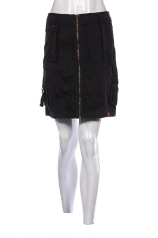 Пола Edc By Esprit, Размер XS, Цвят Черен, Цена 41,06 лв.