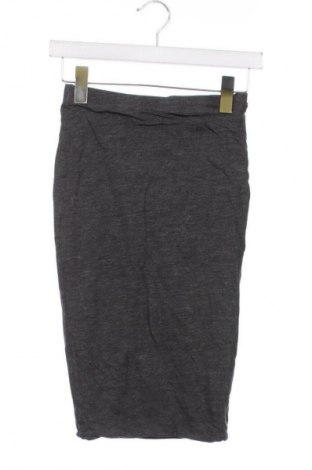 Пола H&M, Размер XS, Цвят Сив, Цена 19,00 лв.