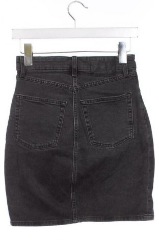 Пола H&M Divided, Размер XS, Цвят Сив, Цена 28,99 лв.