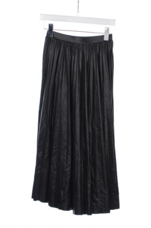 Rock Pull&Bear, Größe XS, Farbe Schwarz, Preis 11,76 €