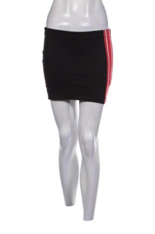 Φούστα Pull&Bear, Μέγεθος S, Χρώμα Μαύρο, Τιμή 9,72 €