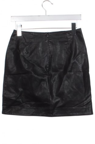 Fustă Stradivarius, Mărime XS, Culoare Negru, Preț 50,37 Lei