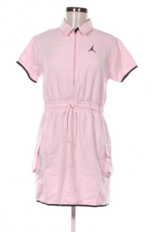Рокля Air Jordan Nike, Размер XL, Цвят Розов, Цена 192,99 лв.