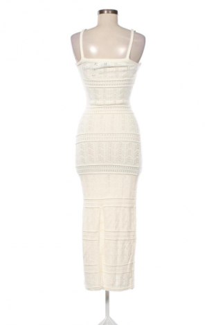 Kleid Bershka, Größe M, Farbe Ecru, Preis 31,99 €