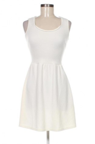 Ruha Bershka, Méret S, Szín Fehér, Ár 5 776 Ft