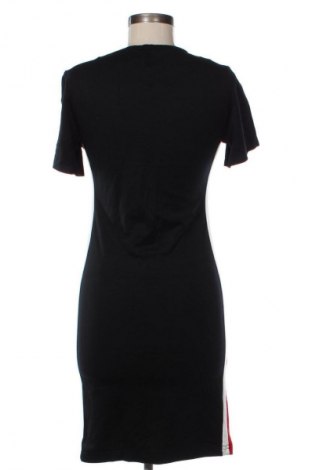 Kleid Bershka, Größe M, Farbe Mehrfarbig, Preis € 14,83