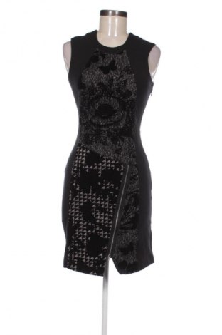 Рокля Desigual, Размер XS, Цвят Черен, Цена 124,99 лв.