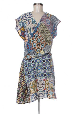 Рокля Desigual, Размер XL, Цвят Многоцветен, Цена 82,00 лв.