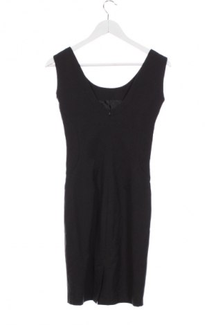 Kleid Dika, Größe M, Farbe Schwarz, Preis 28,13 €
