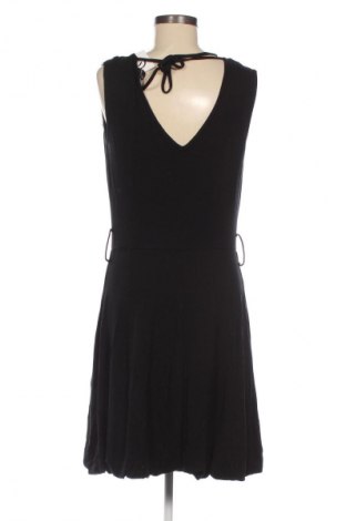 Kleid Dorothy Perkins, Größe L, Farbe Schwarz, Preis € 13,80