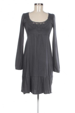 Kleid Edc By Esprit, Größe S, Farbe Grau, Preis 24,57 €
