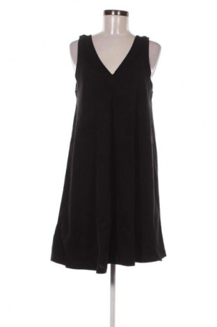 Φόρεμα Edited, Μέγεθος M, Χρώμα Μαύρο, Τιμή 55,99 €