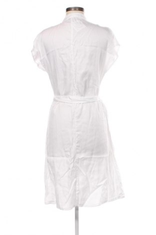 Kleid Esmara, Größe M, Farbe Weiß, Preis 24,48 €